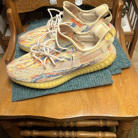 Yeezy 350 V2, OAT, size 13, barely worn. No box, no sole. LIKE NEW!! - Picture 3 of 5